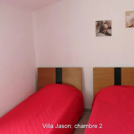 Jason Villa *